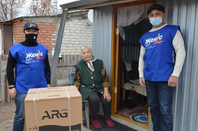 Помощь ветеранам оказывают волонтеры Таскалинского района ЗКО