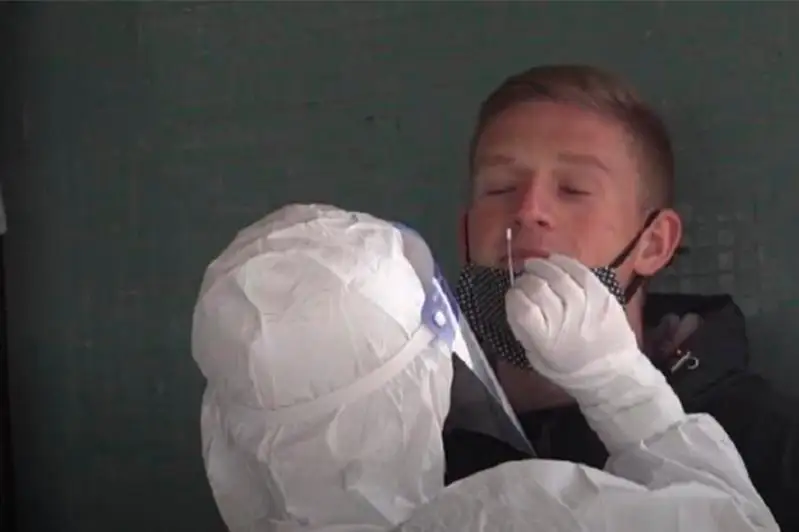 Коронавирус: общенациональное тестирование в Словакии, рекорд смертности в Венгрии