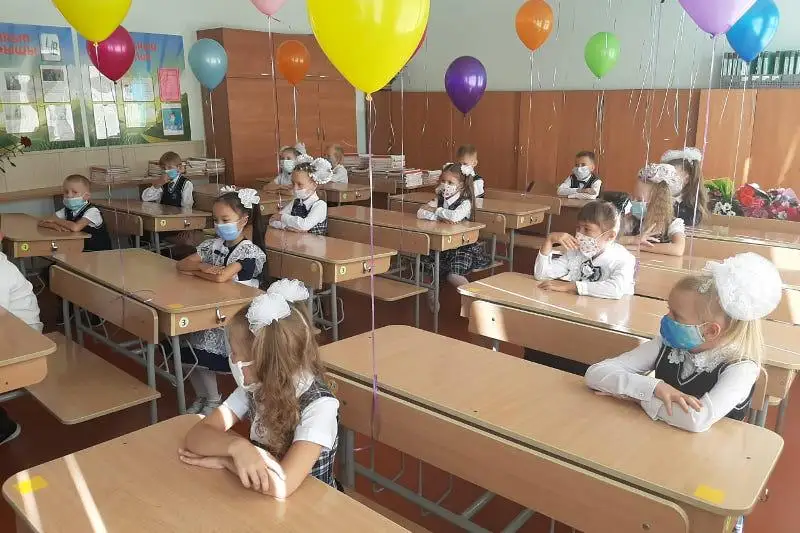 Свыше 20 тысяч первоклассников  начали учебу в штатном режиме в ВКО