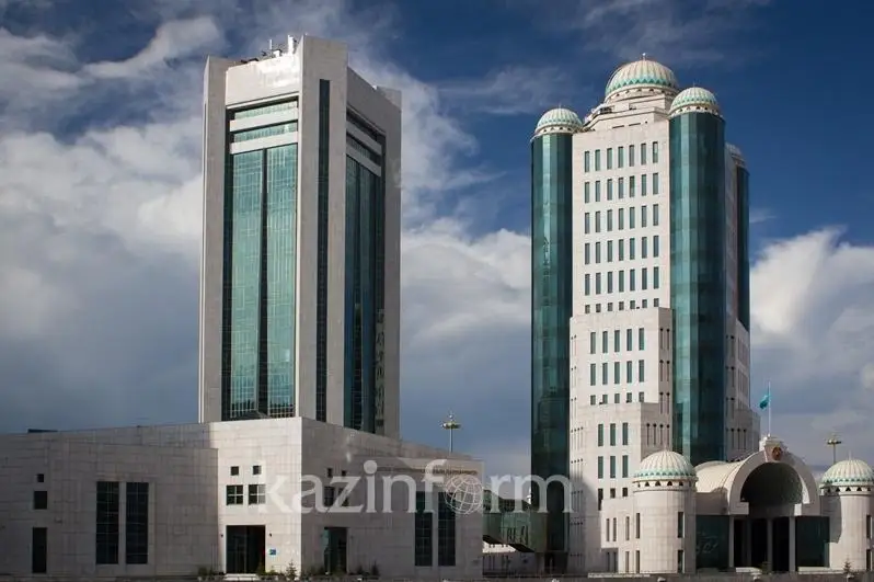 Сколько законов принял Парламент за год и как они изменили жизнь казахстанцев