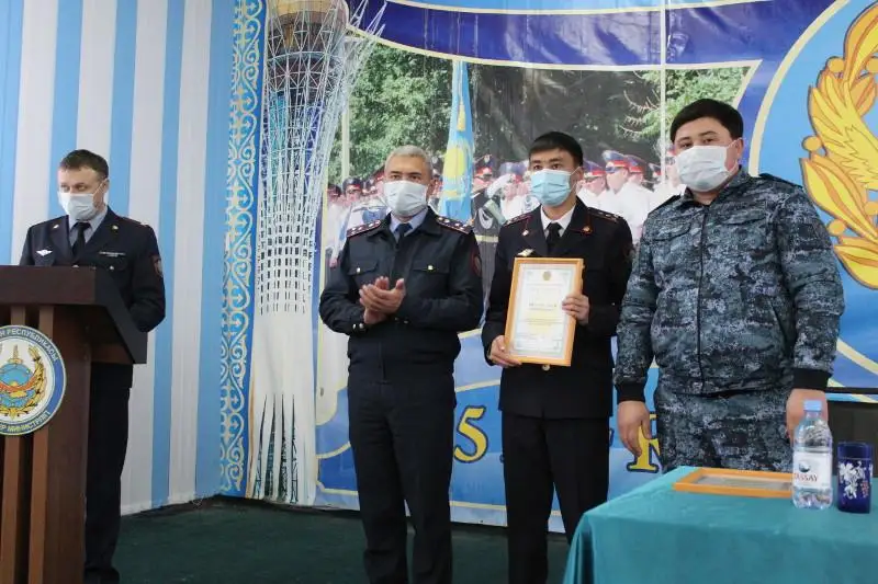 Сотрудников колонии Павлодара поощрили за обезвреживание дрона