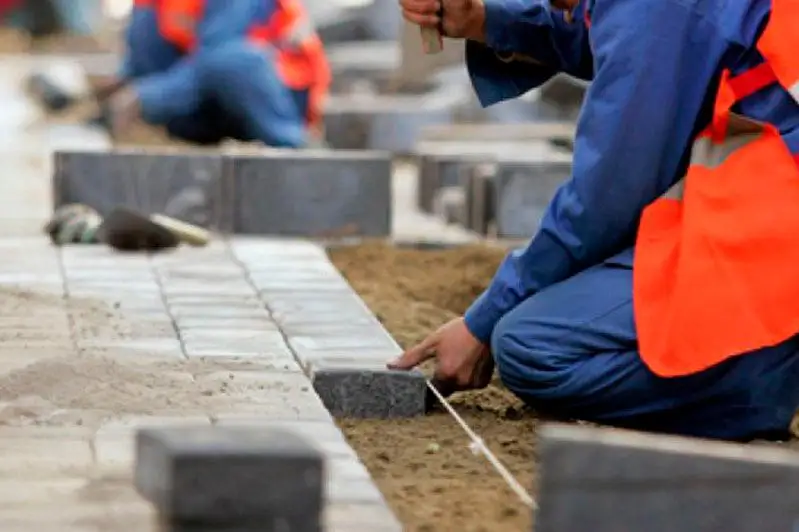 Сотрудники миграционной службы осуждены за взятки от гастарбайтеров в Павлодарской области