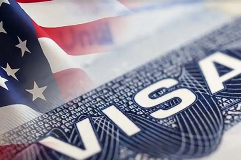 США приостановили выдачу виз во всех странах