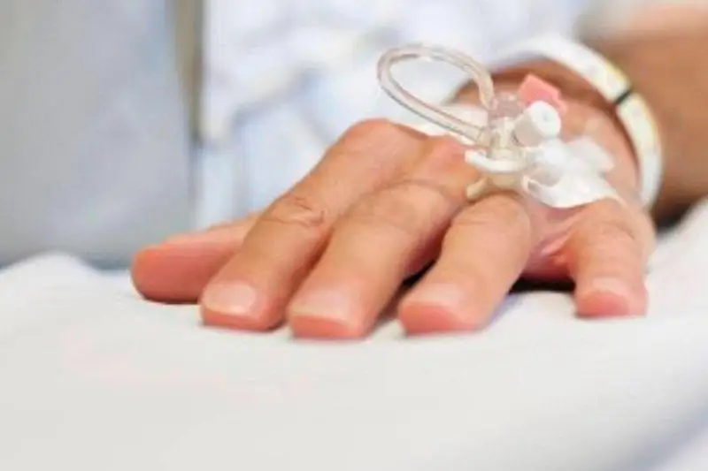 Спецоперация по задержанию Алмазбека Атамбаева: в больницу доставлены двое мужчин