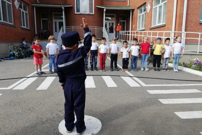 «Видеоцентр», робот-регулировщик – ПДД изучают дошколята в Петропавловске