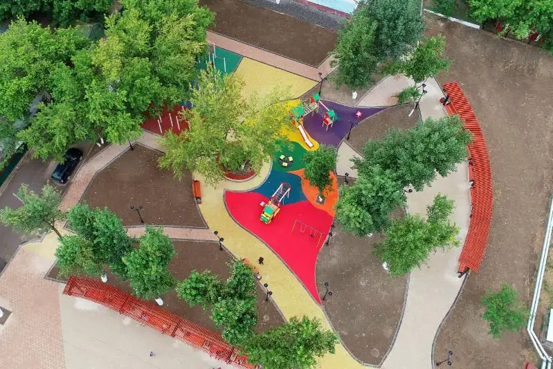 На месте аварийных домов в столичном районе Сарыарка появилось место отдыха для горожан