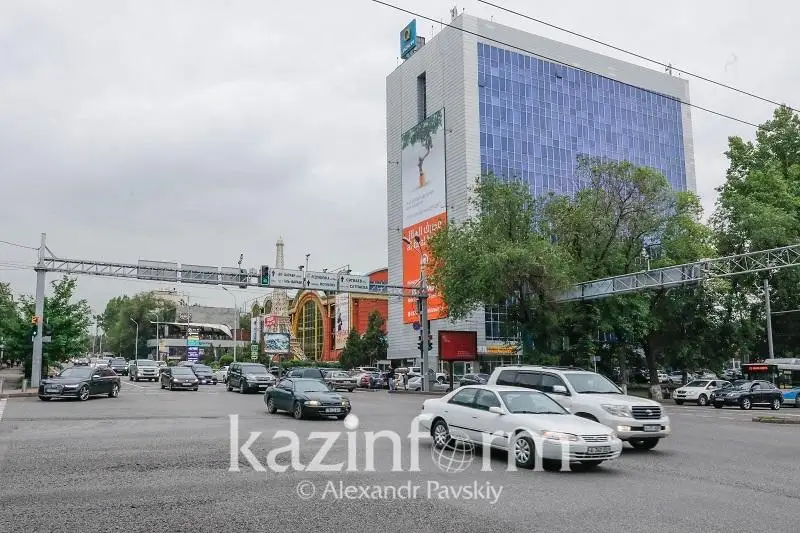 Алматинцам рекомендовали не парковаться в местах проведения испытаний теплосетей