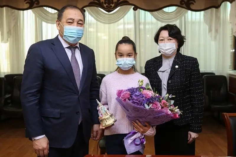 Заместитель Премьер-Министра РК поздравил Каракат Башанову и Данияра Елеусинова с победой