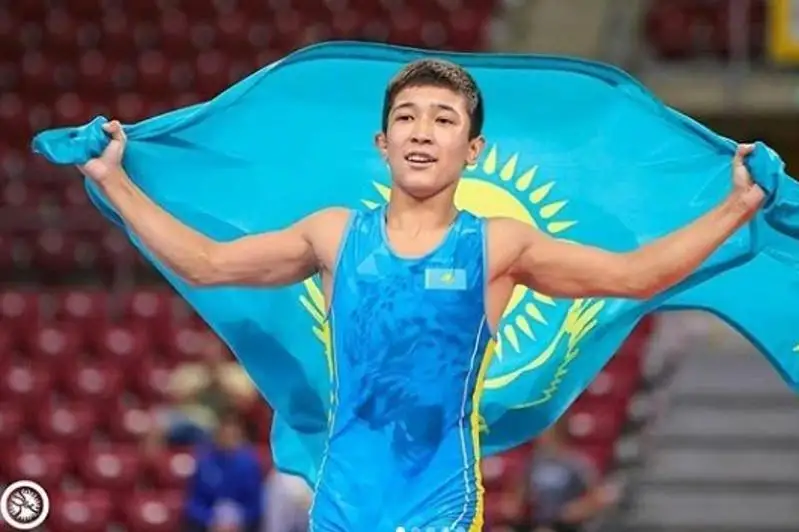 Казахстанец стал чемпионом мира по греко-римской борьбе среди кадетов