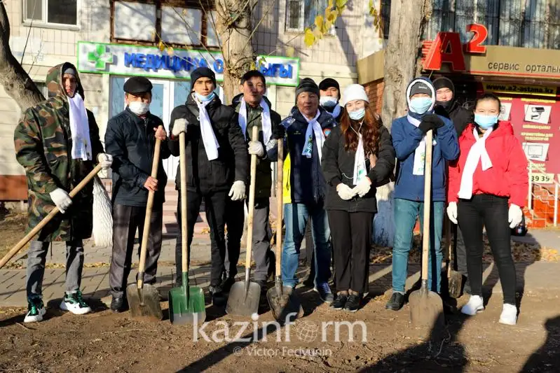 Партия «Ауыл» провела акцию по посадке деревьев в столице