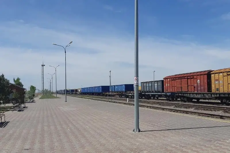 Грузовые станции Казахстана принимают заявки на перевозку  грузов в режиме онлайн