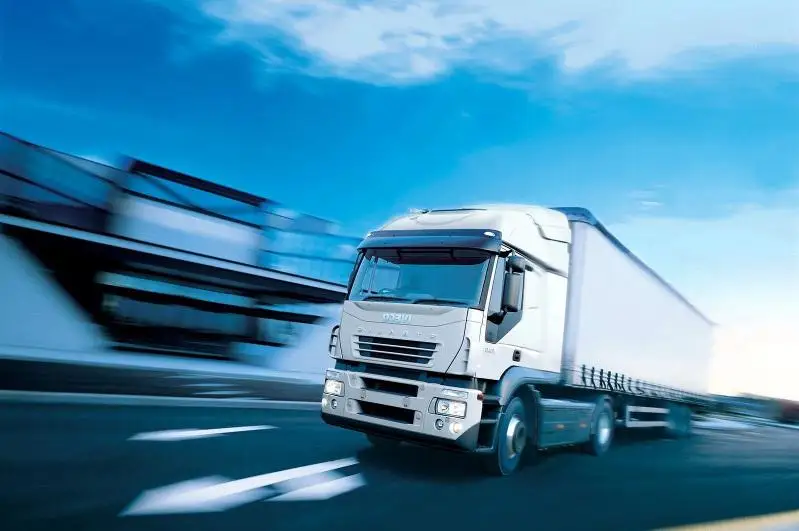 Грузоперевозчиков консультируют по пересечению границы в СКО