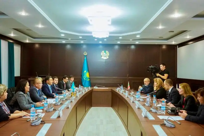 С вице-президентом Болгарии встретился аким Павлодарской области