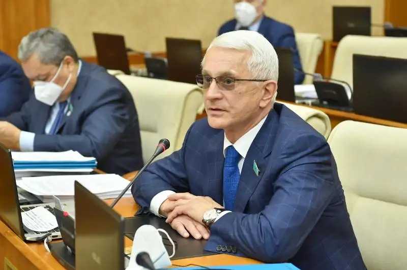 Мажилисмен: В регионах необходимо повысить информирование населения о госпрограммах