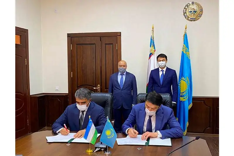 Казахстан и Узбекистан подписали Дорожную карту о сотрудничестве в водной сфере