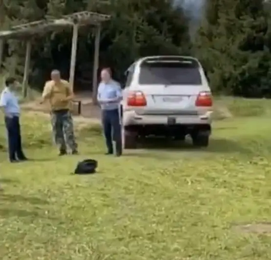 Полицейские разъезжали на джипе по Кок-Жайлау: в ДП пояснили видео