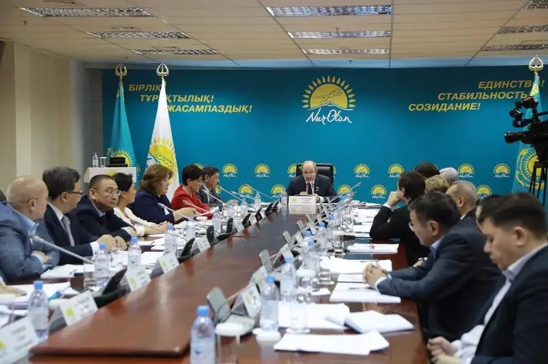 Большинство станций и вокзалов РК не адаптированы для лиц с особыми потребностями - Nur Otan