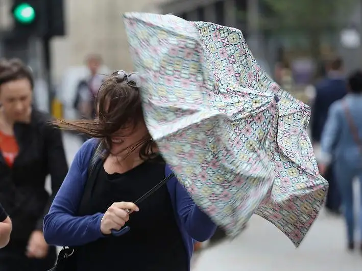 О шторме предупредили жителей столицы и нескольких регионов