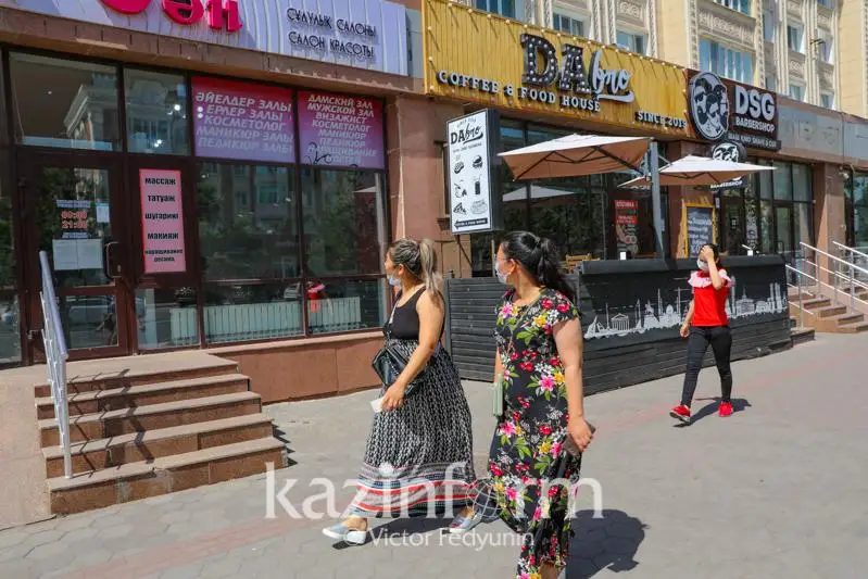 Жара пришла в Алматинскую область: жителей региона попросили не выходить на улицу