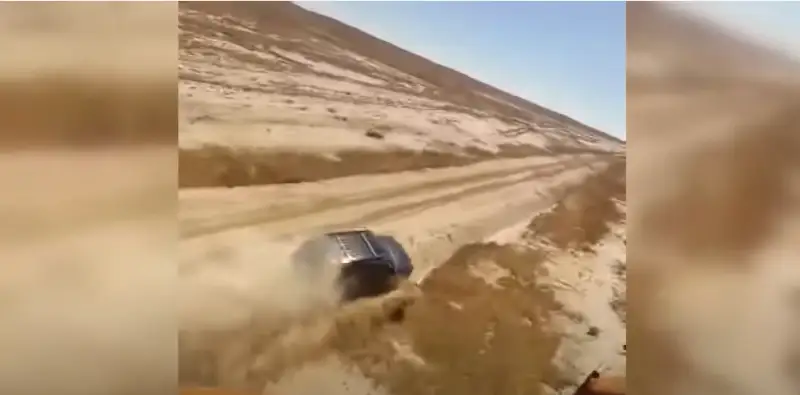 Выстрелы с вертолета по джипам наркодельцов в РК: погоня полицейских попала на видео