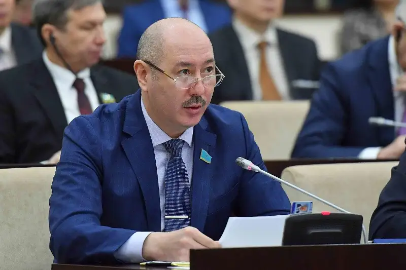 Важно законодательно обеспечить антикоррупционные инициативы Президента- сенатор