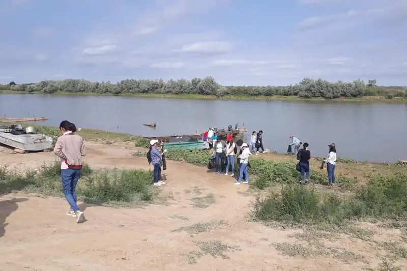 2500 жителей Атырау приняли участие в акции #Birge #TazaQazaqstan