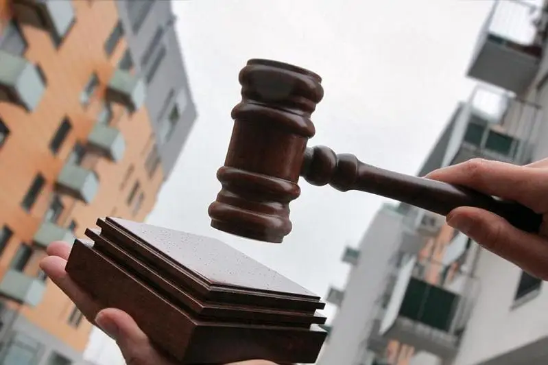 На торги выставляют квартиры должников за свет в Петропавловске