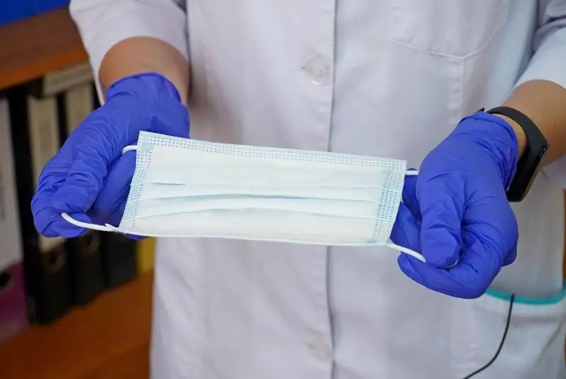 Без масок посетителей не будут запускать на объекты торговли – замакима Нур-Султана