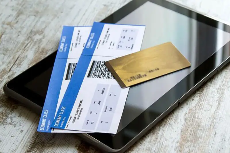 Что поможет снизить стоимость авиабилетов, рассказал Бейбут Атамкулов