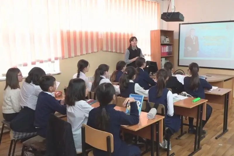 Открытый урок «Современный Казахстан. Уроки лидерства Елбасы» прошел в 59 школах Атырау