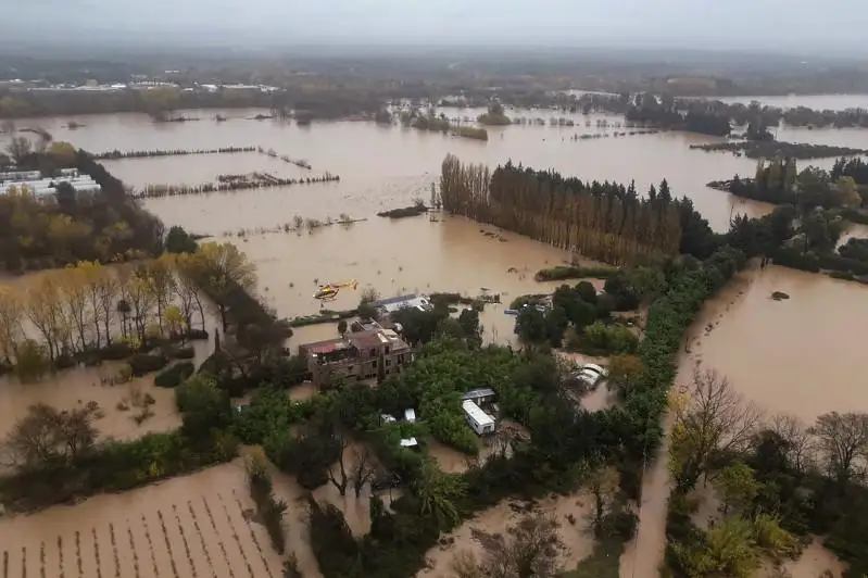 Большая вода пришла во Францию: 4 погибли в наводнении
