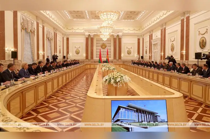 Новым премьер-министром Беларуси стал Роман Головченко