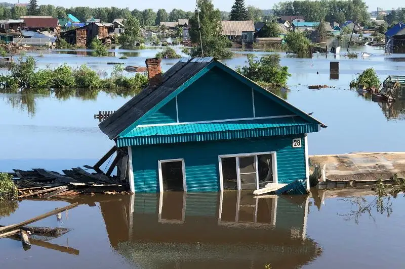Более 1 тыс. человек эвакуировали из подтопленных районов Иркутской области