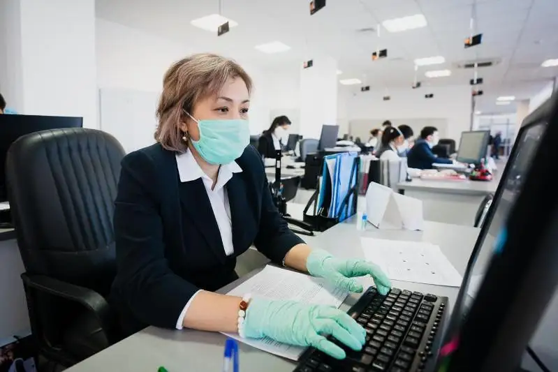 Почти 170 тысяч человек в Нур-Султане подали заявки на соцпомощь