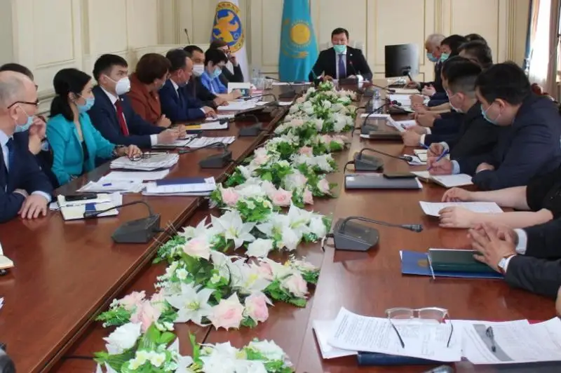 Новый аким Актобе призвал госслужащих качественно планировать работу