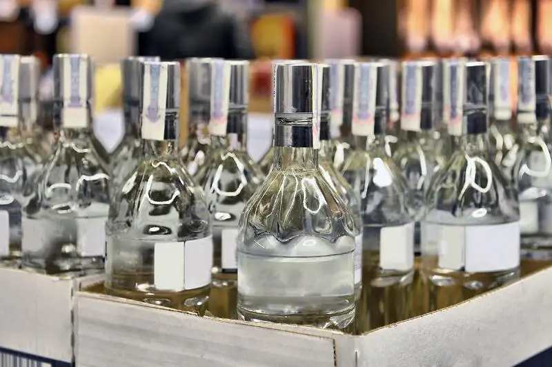 В Казахстане ликвидировано 25 цехов по производству нелегального алкоголя