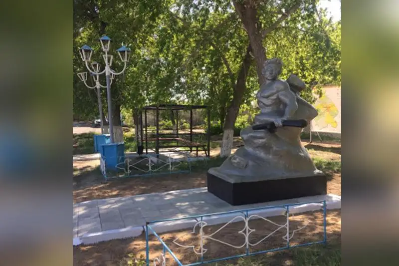 Копию знаменитого монумента «Стоять насмерть» изготовили в колонии Павлодара