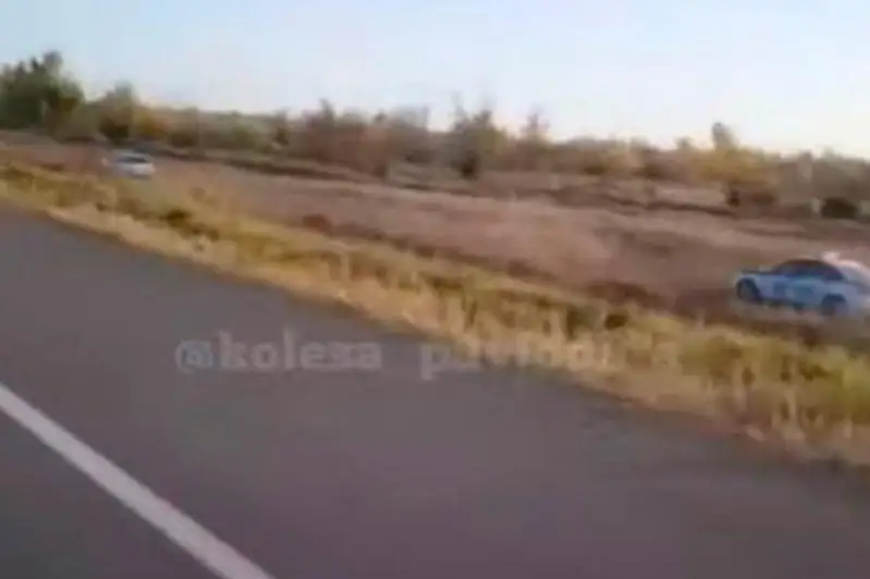 Гонку от полиции на трассе устроил пьяный павлодарец без водительских прав