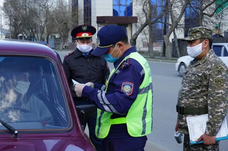 Около трех тысяч нелегальных автоспецпропусков изъяли в Семее с начала ЧП