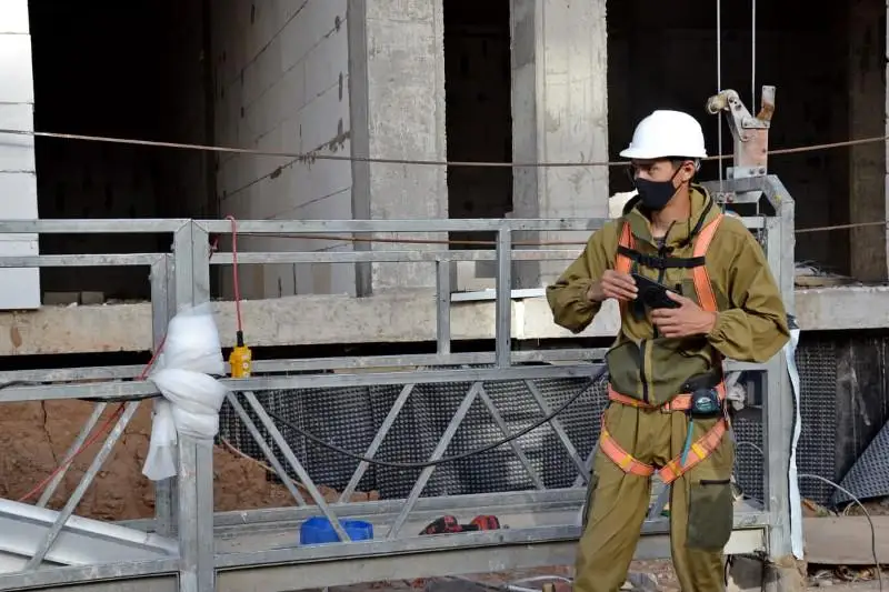 Около 2,5 тыс. жителей столицы трудоустроились в рамках ДКЗ