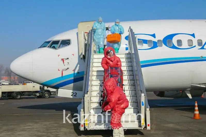 Последний пассажирский рейс из Китая прибыл утром в Алматы