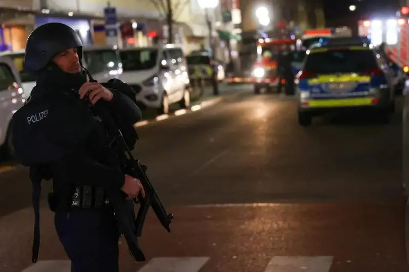 Стрельба в Германии: подозреваемый найден мертвым