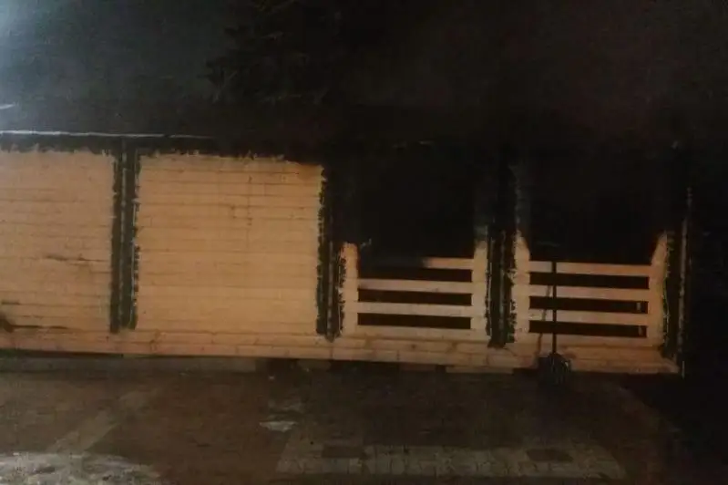 Пункт проката коньков в парке 28 гвардейцев-панфиловцев горел в Алматы