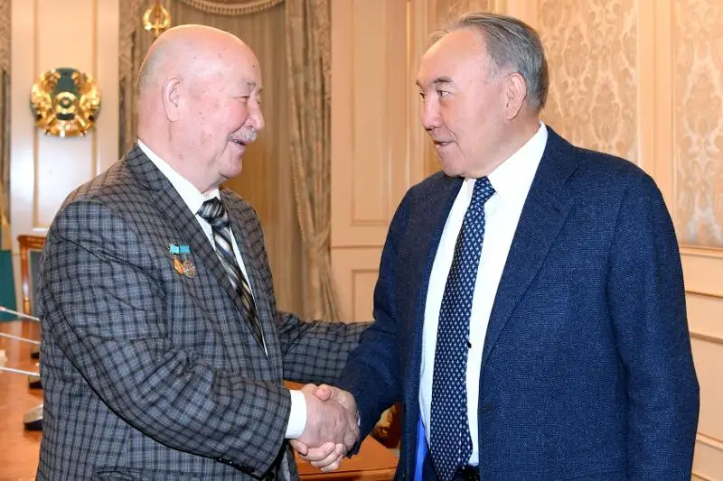 Нурсултан Назарбаев принял заслуженного деятеля искусств Камиля Муллашева