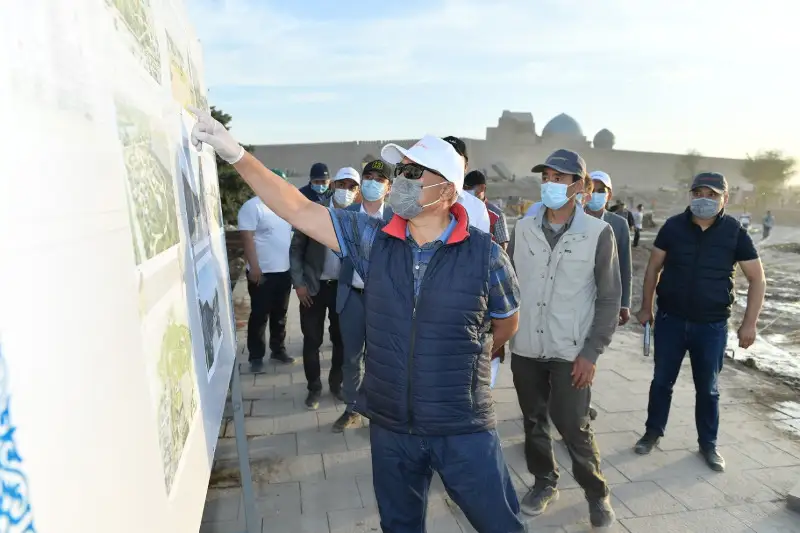 Умирзак Шукеев ознакомился с благоустройством Туркестана