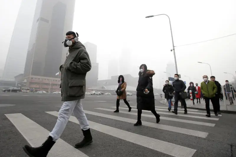 В 54 городах Китая объявили о повышенном уровне загрязнения воздуха