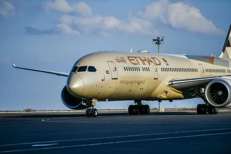 ОАЭ передали Казахстану медицинские средства защиты для борьбы с коронавирусом