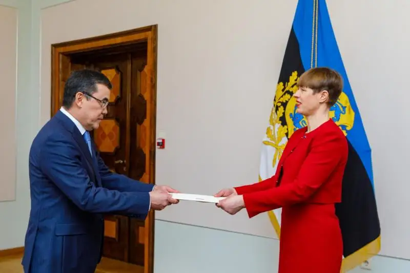 Посол Казахстана вручил верительные грамоты Президенту Эстонии