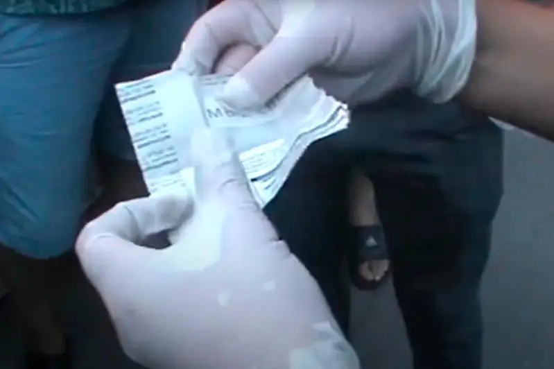 Товар в газетном свертке: наркодилер задержан в Алматы