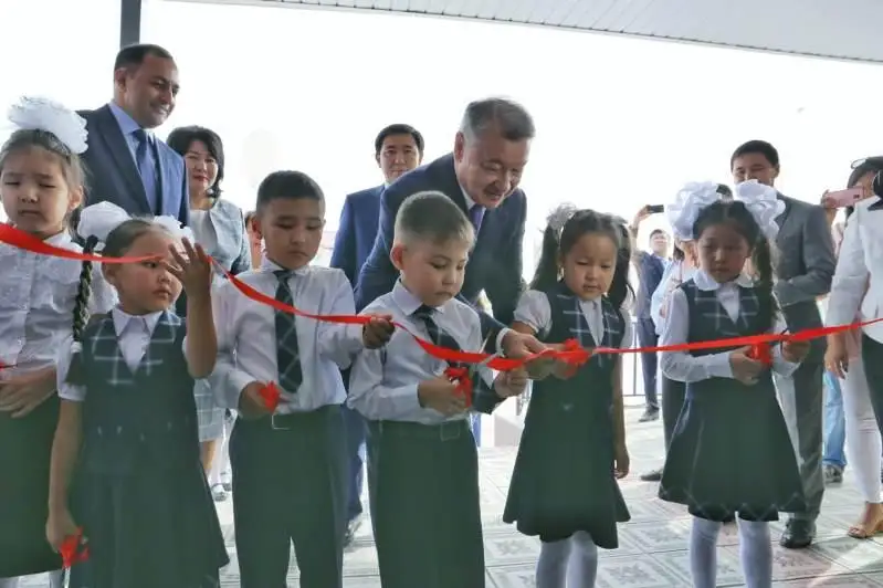 В День знаний новую школу открыли в ВКО